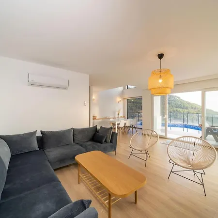 Magnificent Villa With Private Pool And Gorgeous View In Alanya * Kizilcasehir