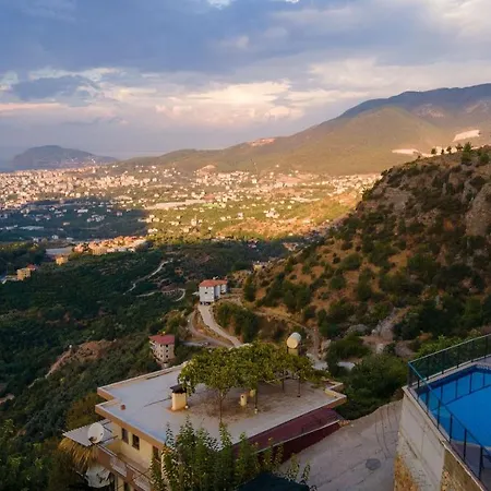 Magnificent Villa With Private Pool And Gorgeous View In Alanya Villa *
